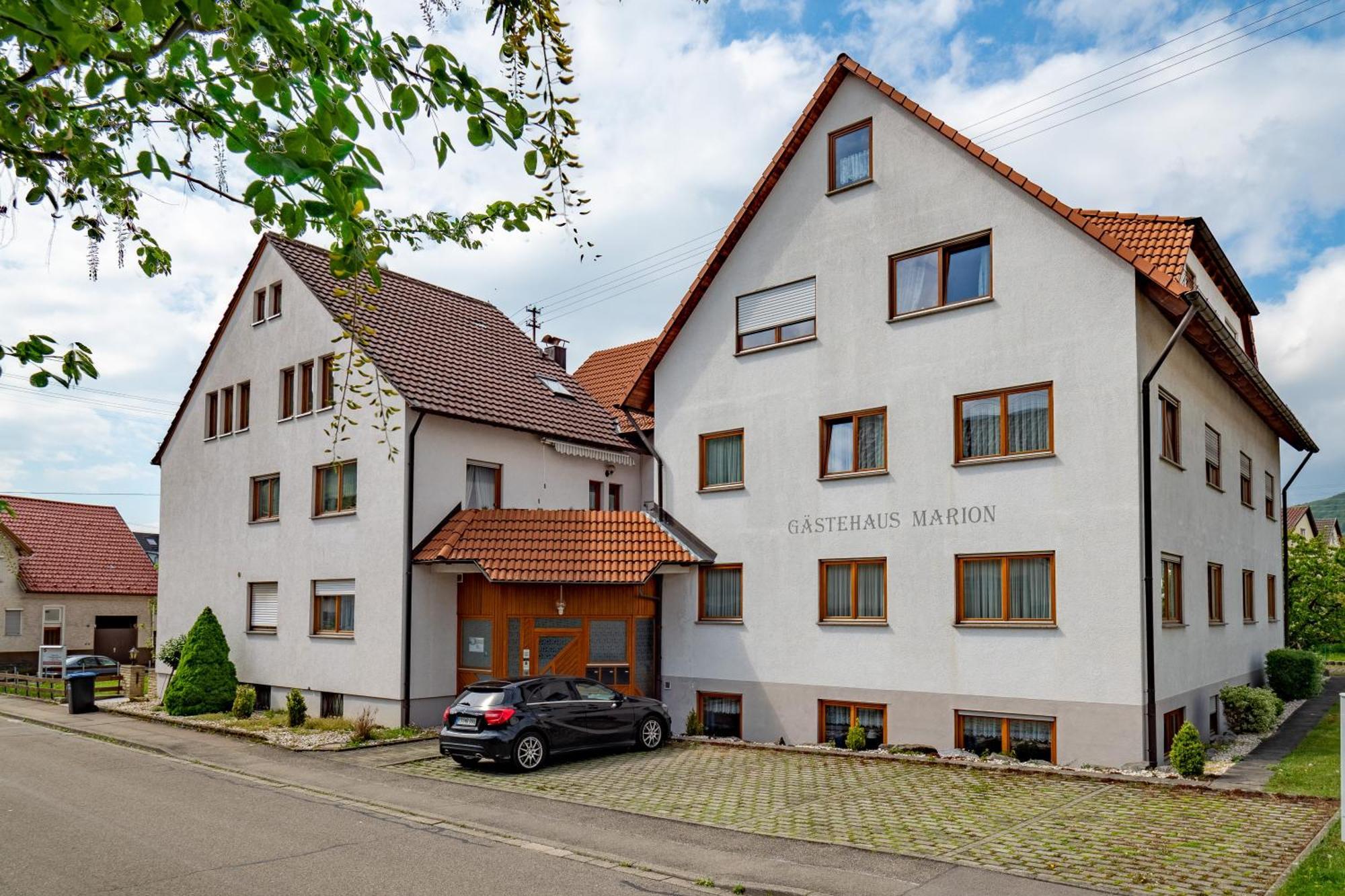 Gaestehaus Marion Dettingen an der Erms Екстер'єр фото